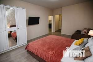 1-к квартира, посуточно, 40м2, 4/23 этаж