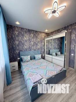 1-к квартира, посуточно, 40м2, 13/25 этаж