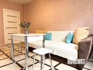 1-к квартира, посуточно, 48м2, 1/1 этаж