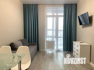 1-к квартира, посуточно, 38м2, 13/23 этаж