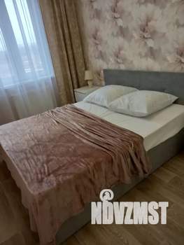 1-к квартира, посуточно, 42м2, 4/18 этаж