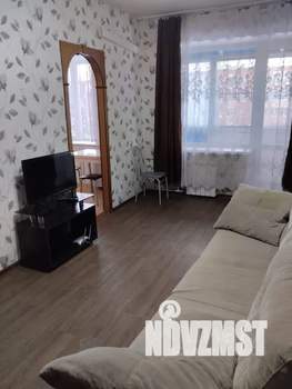 2-к квартира, посуточно, 42м2, 4/4 этаж