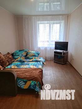 1-к квартира, посуточно, 37м2, 7/10 этаж