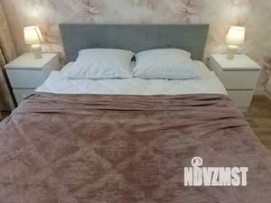 1-к квартира, посуточно, 42м2, 4/18 этаж