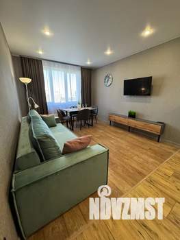 1-к квартира, посуточно, 42м2, 18/25 этаж