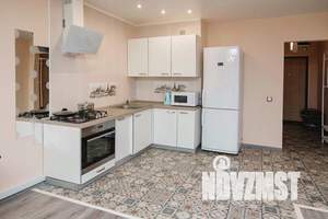 3-к квартира, посуточно, 80м2, 1/20 этаж