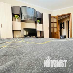 1-к квартира, посуточно, 47м2, 8/11 этаж