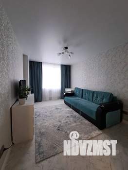 1-к квартира, посуточно, 35м2, 5/25 этаж