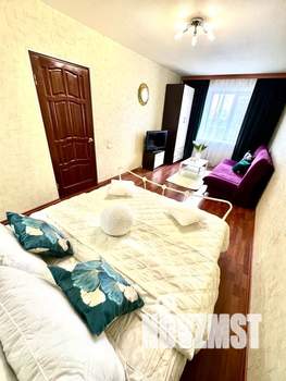 1-к квартира, посуточно, 42м2, 6/12 этаж