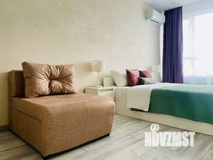 1-к квартира, посуточно, 38м2, 8/27 этаж