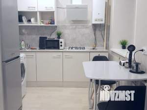 Студия квартира, посуточно, 32м2, 3/5 этаж