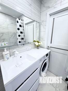 Студия квартира, посуточно, 30м2, 13/25 этаж