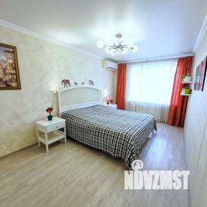 4-к квартира, посуточно, 98м2, 4/10 этаж