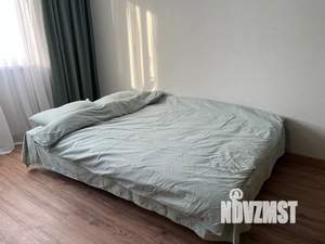 1-к квартира, посуточно, 37м2, 9/16 этаж