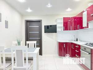 2-к квартира, посуточно, 82м2, 4/10 этаж