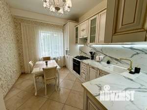 3-к квартира, посуточно, 80м2, 2/10 этаж