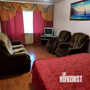 1-к квартира, посуточно, 35м2, 2/5 этаж