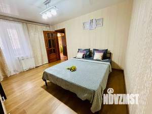 1-к квартира, посуточно, 35м2, 4/10 этаж