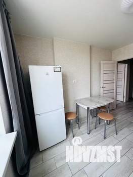 1-к квартира, посуточно, 40м2, 22/25 этаж