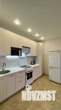 1-к квартира, посуточно, 42м2, 8/25 этаж