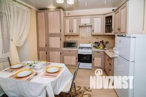 2-к квартира, посуточно, 70м2, 3/15 этаж