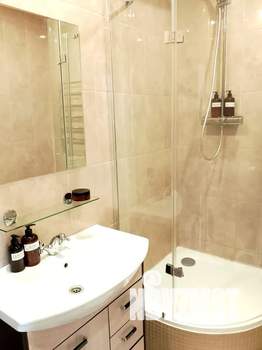 Студия квартира, посуточно, 25м2, 19/25 этаж