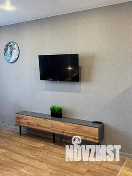 1-к квартира, посуточно, 42м2, 18/25 этаж