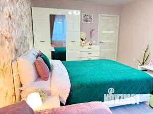 1-к квартира, посуточно, 40м2, 23/25 этаж