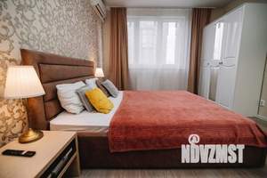 1-к квартира, посуточно, 40м2, 1/1 этаж