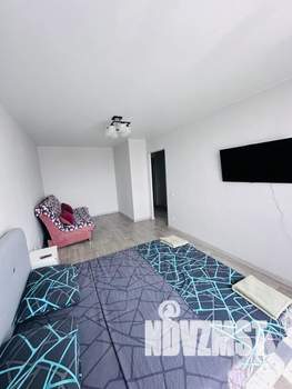 1-к квартира, посуточно, 35м2, 20/25 этаж