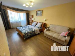 1-к квартира, посуточно, 50м2, 1/1 этаж