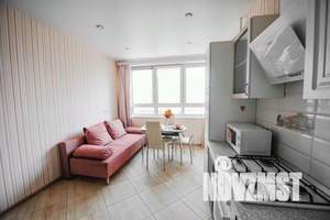 2-к квартира, посуточно, 60м2, 18/23 этаж