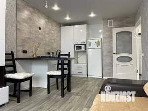 1-к квартира, посуточно, 42м2, 9/25 этаж