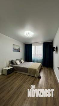 1-к квартира, посуточно, 43м2, 15/16 этаж