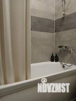 1-к квартира, посуточно, 45м2, 1/25 этаж