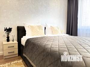 2-к квартира, посуточно, 39м2, 5/18 этаж