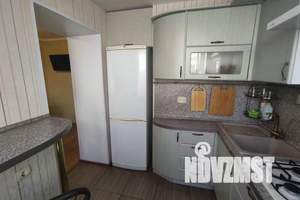 2-к квартира, посуточно, 50м2, 3/9 этаж