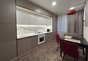 1-к квартира, на длительный срок, 52м2, 8/10 этаж