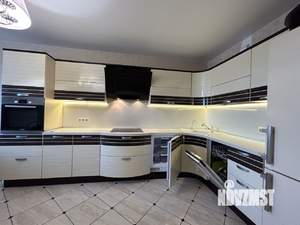 3-к квартира, на длительный срок, 125м2, 11/17 этаж