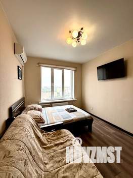 1-к квартира, посуточно, 38м2, 18/25 этаж