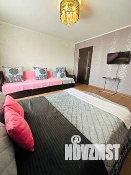 1-к квартира, посуточно, 35м2, 10/10 этаж