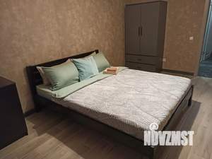 1-к квартира, посуточно, 42м2, 1/23 этаж