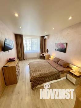 1-к квартира, посуточно, 42м2, 12/16 этаж