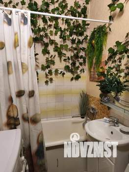 1-к квартира, посуточно, 35м2, 5/5 этаж