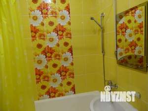 Студия квартира, посуточно, 40м2, 2/4 этаж