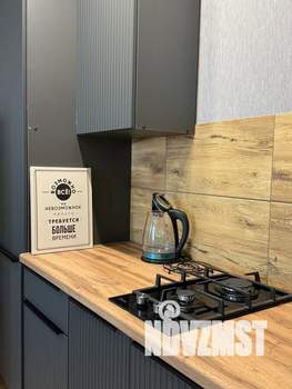 1-к квартира, посуточно, 42м2, 18/25 этаж