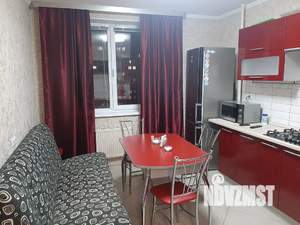 1-к квартира, посуточно, 40м2, 12/25 этаж