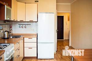 1-к квартира, посуточно, 50м2, 2/10 этаж