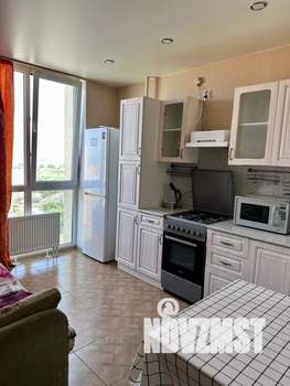 1-к квартира, посуточно, 40м2, 18/25 этаж