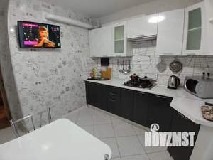 1-к квартира, посуточно, 39м2, 17/25 этаж